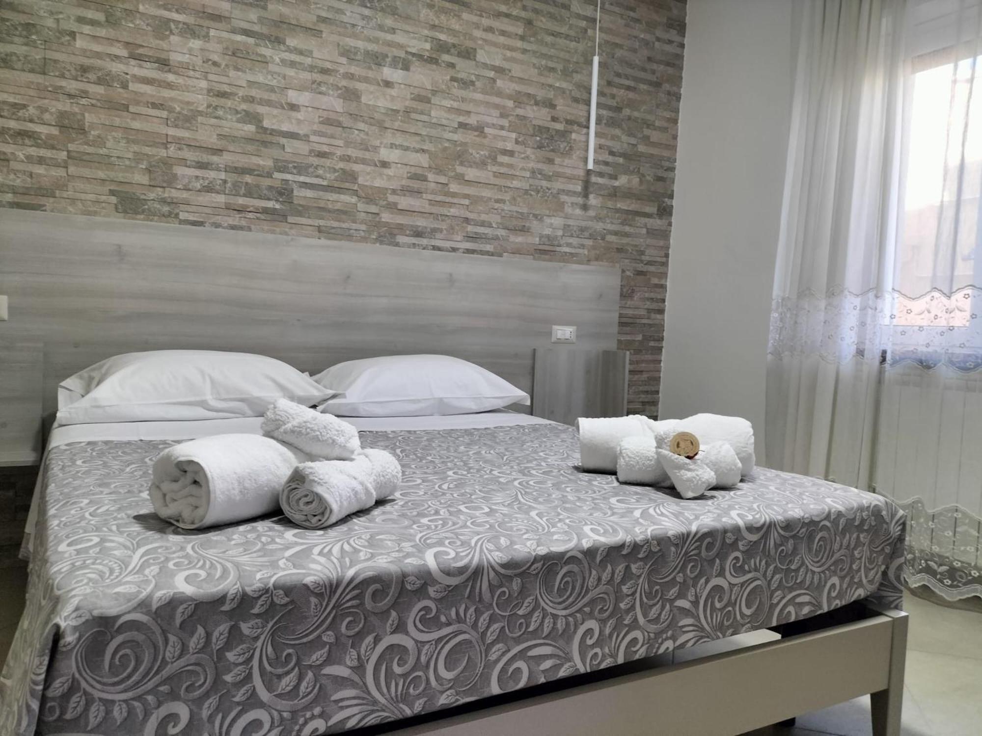 Hera Tropea Rooms エクステリア 写真